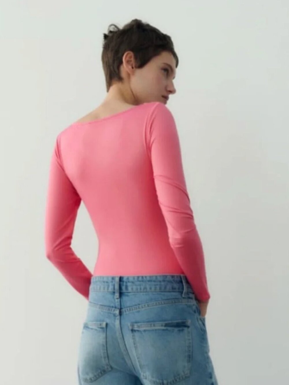 Zara Ruched Bodysuit - Picture 4 of 8